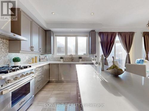 3 Demoray Court, Markham, ON - Indoor Photo Showing Kitchen