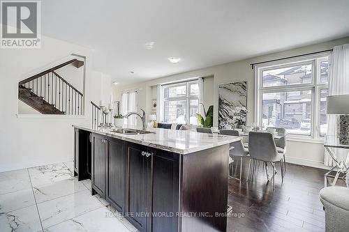 2 Hercules Club Drive, Richmond Hill, ON - Indoor Photo Showing Kitchen With Double Sink