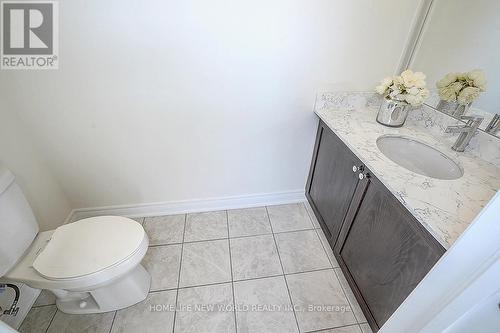 2 Hercules Club Drive, Richmond Hill, ON - Indoor Photo Showing Bathroom