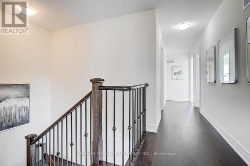 2 Hercules Club Drive, Richmond Hill, ON - Indoor Photo Showing Other Room