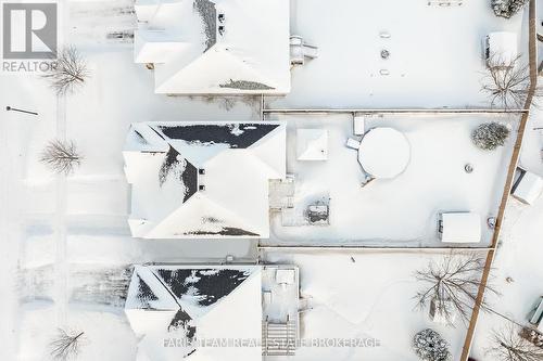 9 Broadpoint Street, Wasaga Beach, ON - 