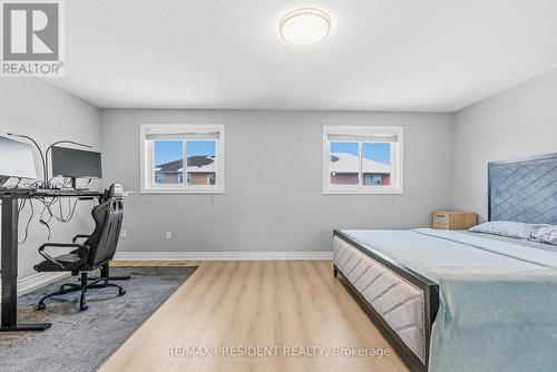 7031 Graydon Court, Mississauga, ON - Indoor Photo Showing Bedroom