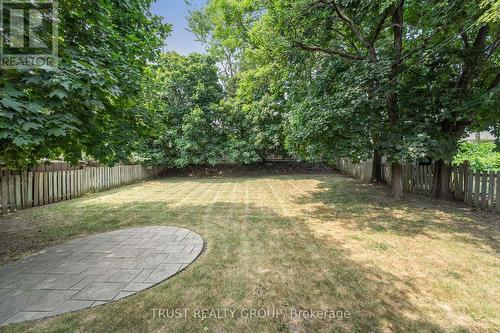 18 Deanecrest Road, Toronto, ON - Outdoor