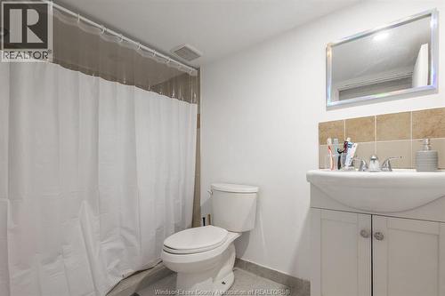 1166 Pierre, Windsor, ON - Indoor Photo Showing Bathroom
