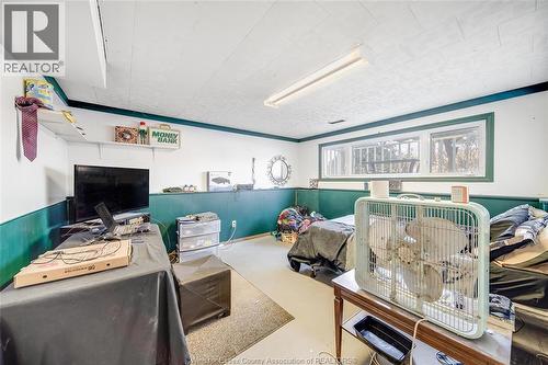 9 Mckee, Wallaceburg, ON - Indoor