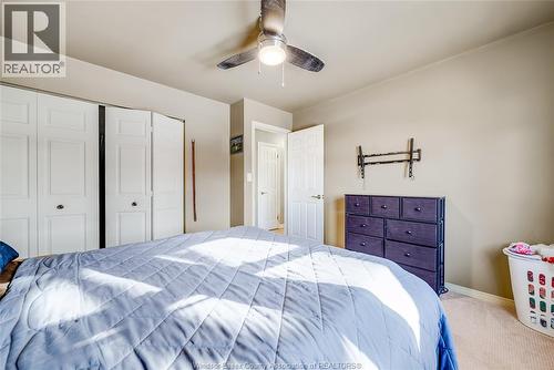 9 Mckee, Wallaceburg, ON - Indoor Photo Showing Bedroom