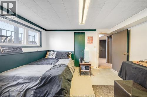 9 Mckee, Wallaceburg, ON - Indoor Photo Showing Bedroom