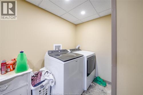 9 Mckee, Wallaceburg, ON - Indoor Photo Showing Laundry Room