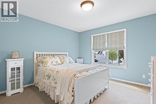 82 Auburn Sound Landing Se, Calgary, AB - Indoor Photo Showing Bedroom