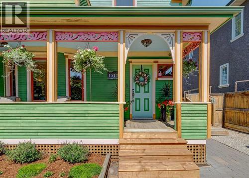 1512 33 Avenue Sw, Calgary, AB - Outdoor With Deck Patio Veranda