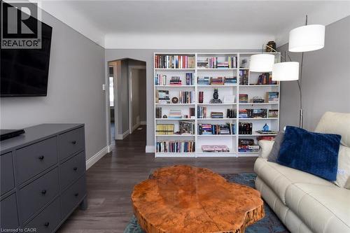 302 East 27Th Street, Hamilton, ON - Indoor