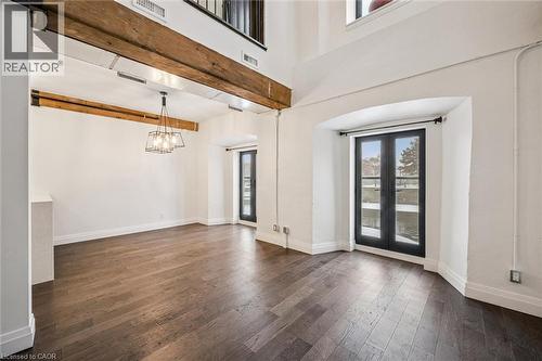 19 Guelph Avenue Unit# 106, Cambridge, ON - Indoor Photo Showing Other Room