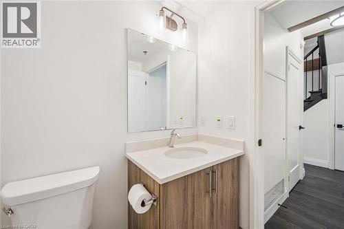 19 Guelph Avenue Unit# 106, Cambridge, ON - Indoor Photo Showing Bathroom