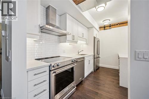 19 Guelph Avenue Unit# 106, Cambridge, ON - Indoor Photo Showing Kitchen With Upgraded Kitchen