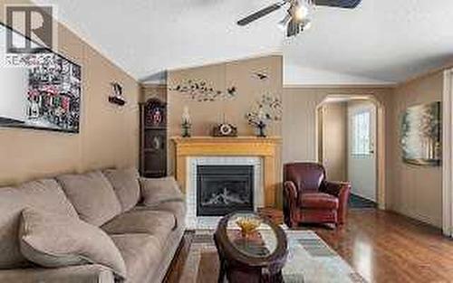 Living Room - 31, 99 Arbour Lake Road Nw, Calgary, AB 