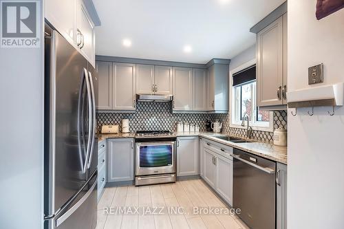14 Goldpine Avenue, Clarington (Courtice), ON - Indoor Photo Showing Kitchen With Double Sink