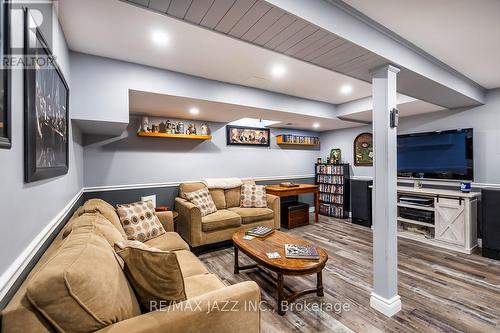 14 Goldpine Avenue, Clarington (Courtice), ON - Indoor