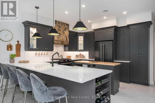 583724 Sideroad 60, Chatsworth, ON - Indoor Photo Showing Kitchen With Upgraded Kitchen