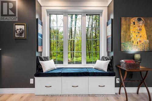 583724 Sideroad 60, Chatsworth, ON - Indoor Photo Showing Other Room