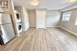 201 - 1277 COMMISSIONERS ROAD W  London South (South B), ON N6K 1C9