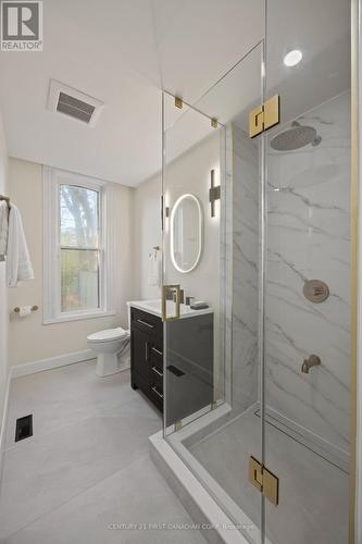 14 Euclid Avenue, London South (South F), ON - Indoor Photo Showing Bathroom