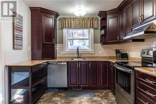 1168 West Bay, Capreol, ON - Indoor Photo Showing Kitchen