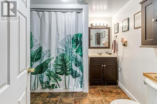 154 Charette Avenue, Chelmsford, ON - Indoor Photo Showing Bathroom