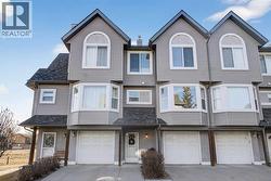 41 Sandarac Villas NW  Calgary, AB T3K 5B4