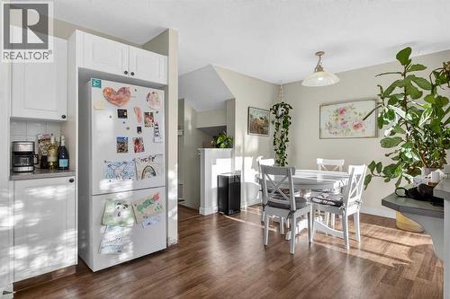 41 Sandarac Villas Nw, Calgary, AB - Indoor Photo Showing Dining Room