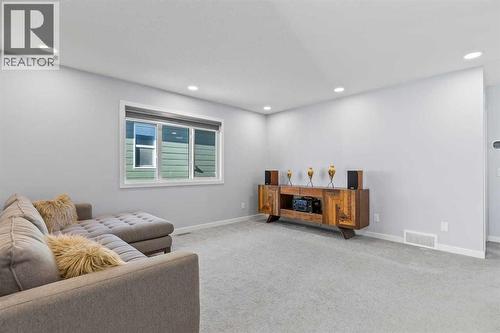 184 Masters Rise Se, Calgary, AB - Indoor