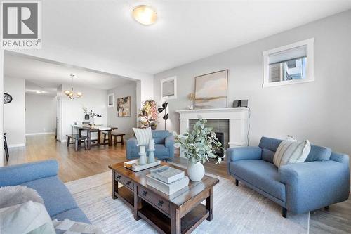 153 Williamstown Park Nw, Airdrie, AB - Indoor Photo Showing Living Room