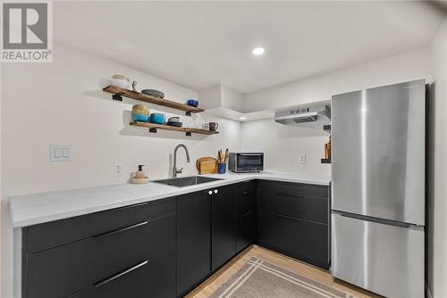 10 Diorite Street, Copper Cliff, ON - Indoor Photo Showing Kitchen