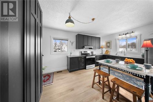 10 Diorite Street, Copper Cliff, ON - Indoor