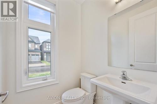 2417 Edward Leaver Trail, Oakville, ON - Indoor Photo Showing Bathroom