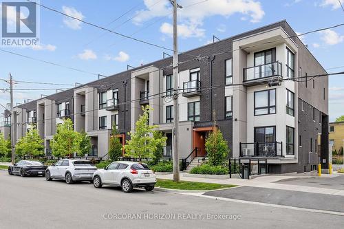 2 - 8 MARQUETTE AVENUE  Toronto, ON M6A 0E1