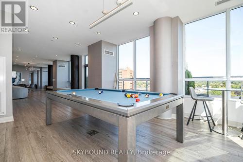 # 805 - 630 Greenwood Avenue, Toronto, ON - Indoor Photo Showing Other Room