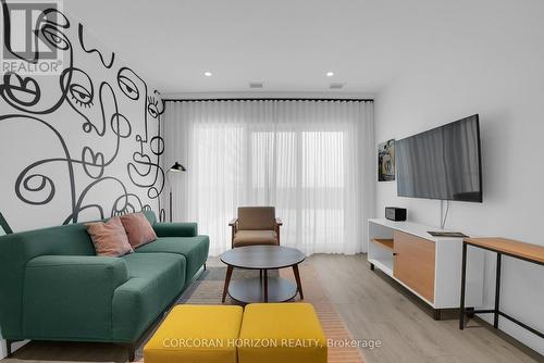 605 - 15 Glebe Street, Cambridge, ON - Indoor