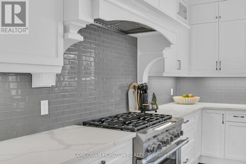908 Fall Harvest Court, Kitchener, ON - Indoor Photo Showing Kitchen