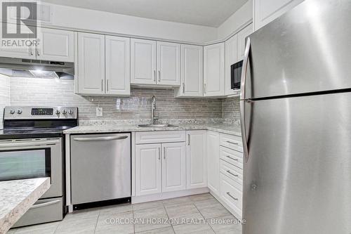 1909 - 1580 Mississauga Valley Boulevard, Mississauga, ON - Indoor Photo Showing Kitchen With Stainless Steel Kitchen With Upgraded Kitchen