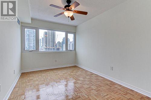 1909 - 1580 Mississauga Valley Boulevard, Mississauga, ON - Indoor Photo Showing Other Room