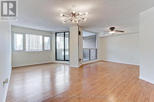 1909 - 1580 Mississauga Valley Boulevard, Mississauga, ON - Indoor Photo Showing Other Room