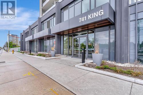 313 - 741 King Street W, Kitchener, ON - Outdoor