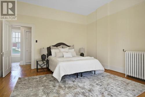 78 William Street W, Waterloo, ON - Indoor Photo Showing Bedroom