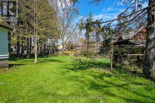 78 William Street W, Waterloo, ON - Outdoor