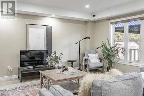 13 Ridgewood Court, Woodstock, ON - Indoor Photo Showing Other Room