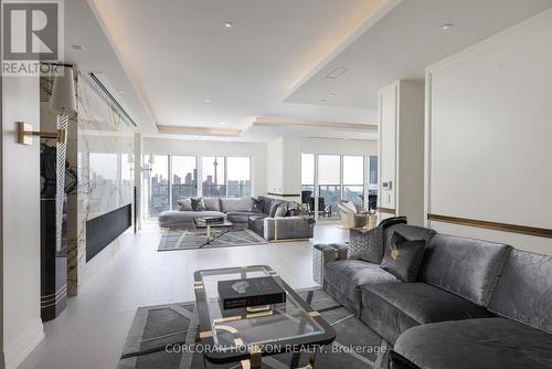 3802 - 200 Cumberland Street, Toronto, ON - Indoor Photo Showing Living Room