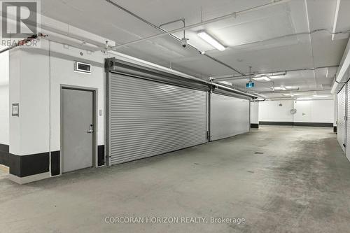 3802 - 200 Cumberland Street, Toronto, ON - Indoor Photo Showing Garage