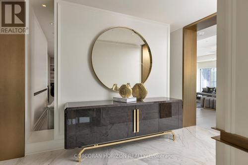 3802 - 200 Cumberland Street, Toronto, ON - Indoor Photo Showing Other Room