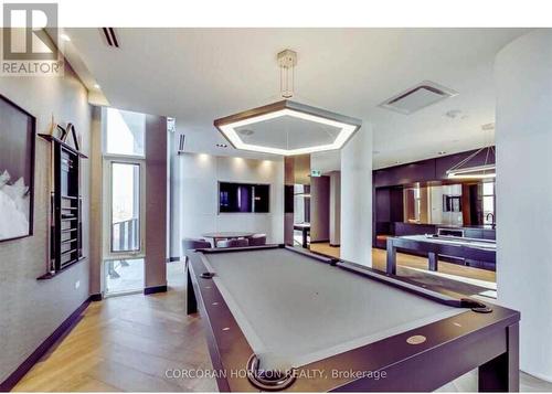 521 - 330 Richmond St Street W, Toronto, ON - Indoor Photo Showing Other Room