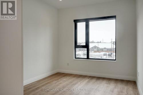 222 - 525 New Dundee Road, Kitchener, ON - Indoor Photo Showing Other Room